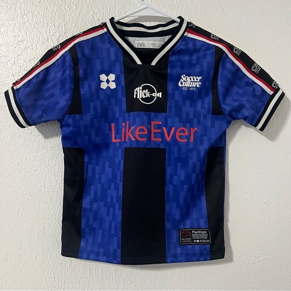 Zara Boys Small (6-7) Soccer Jersey Black and Blue Graphic Short Sleeve EUC